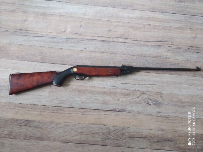 Ижик справа.jpg