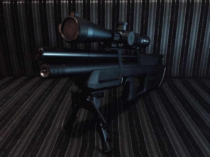 UT828YXXr0aXXagOFbXG.jpg