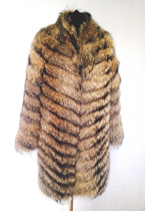 Енот1.jpg (1.04 МБ) Просмотров: 2032 Енот1.jpg